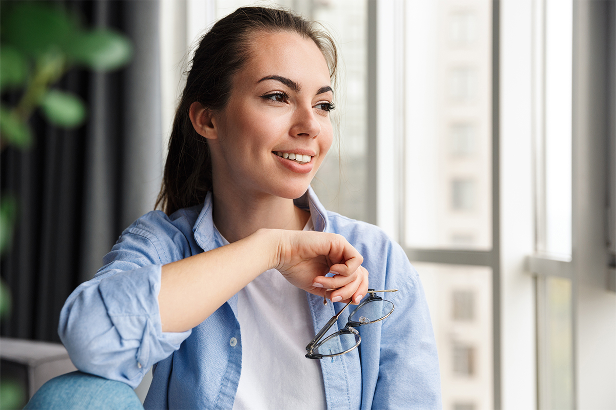 DZONE_1200x800_Glasses